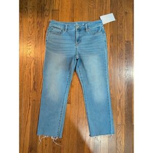 St. John's Bay Straight Leg Stretch Cropped Raw Hem Jeans 8 PETITE Short Lt Wash